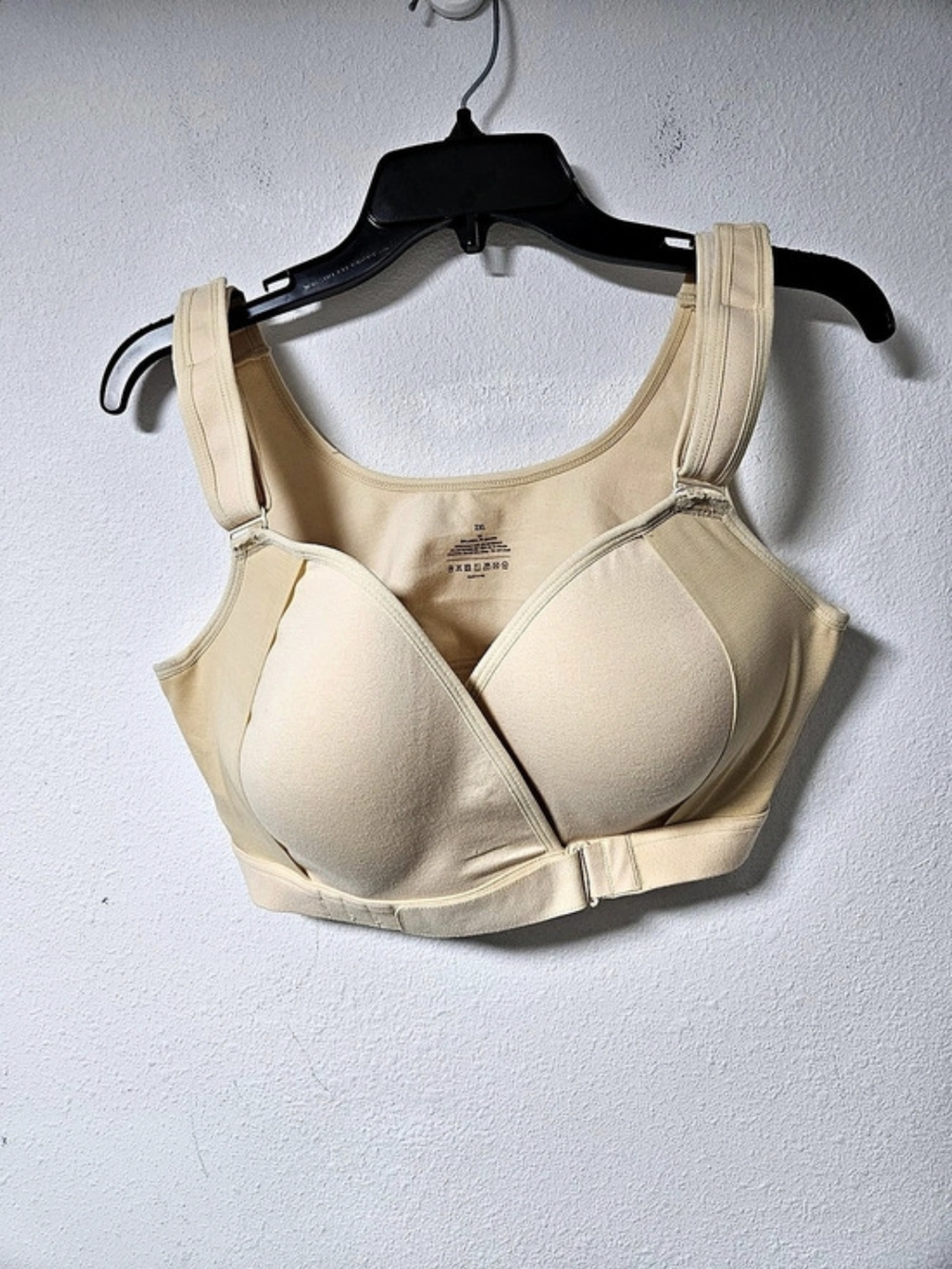 VERACOMFORT Beige Wireless Bra Size 2XL NWT